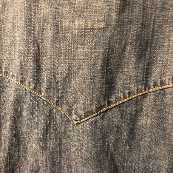 Vintage Levi Strauss & Co Shirt Western Blue Denim Pearl Snap Buttons in EUC - Picture 7 of 7